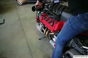 Bike Eigenbau mit V8 Maserati Motor mit 470 PS