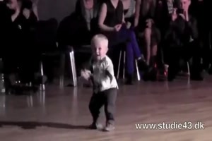 2 jhriges Tanztalent
