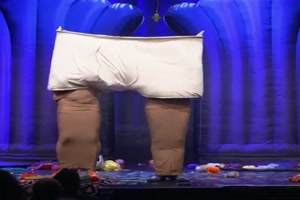die-größte-Unterhose-der-Welt.mp4 auf www.funpot.net