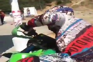 verteufelter Motocross Crash