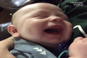 Lustige-Baby-Lache.mp4 auf www.funpot.net