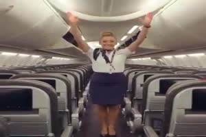 Die-Stewardess-gefällt-mir.mp4 auf www.funpot.net