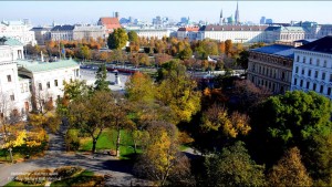 IMPRESSIONS - AUTUMN LEAVES VIENNA