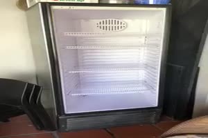 Interessanter Kühlschrank