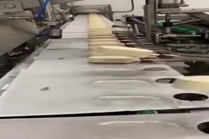 So-wird-dein-Eis-hergestellt.mp4 auf www.funpot.net