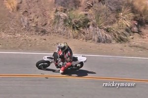 Motorradvideo der Beinaheunflle