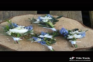 Bouquets with blue field flowers - Feldblumen