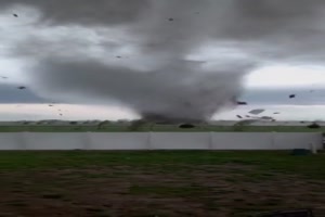 Krasser Tornado