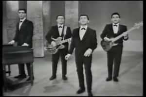 FRANKIE VALLI and the FOUR SEASONS - Big Girls Don t Cry