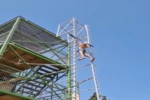 Wahnsinn-der-Typ.mp4 auf www.funpot.net