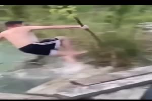 Das-war-knapp.mp4 auf www.funpot.net