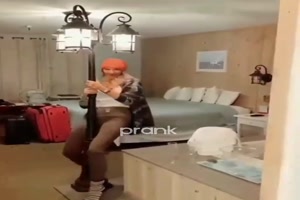 Sah-am-Anfang-noch-recht-gut-aus.mp4 auf www.funpot.net