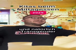 In der Kita beim Mittagessen