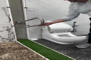 Besondere-Toilette.mp4 von Eda1990