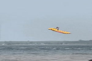 Fliegende Luftmatratze