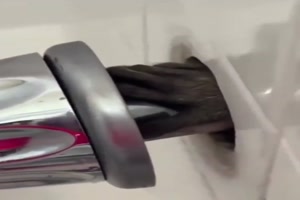 Wer ist da in der Wand?