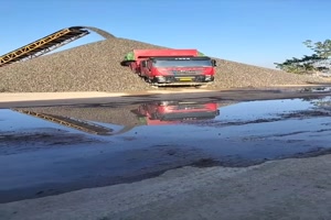 Bisschen-zu-viel-Ladung.mp4 von Leonora64