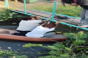 Zu-schwer-f�r-das-Boot.mp4 von Roger05