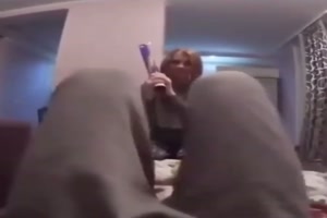 Da-w�hnte-er-sich-noch-in-Sicherheit.mp4 von Queen92