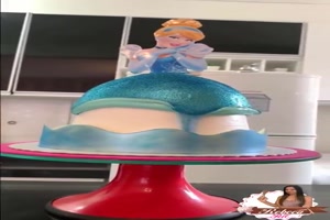 Coole-Torte.mp4 von Schwesterchen