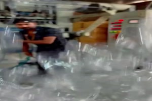 Plastikbecher-Produktion.mp4 von Matilda