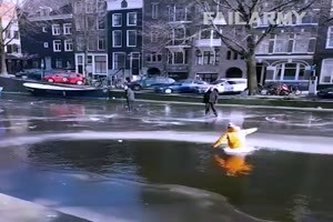 Eishockey-auf-der-Gracht.mp4 von Queen40